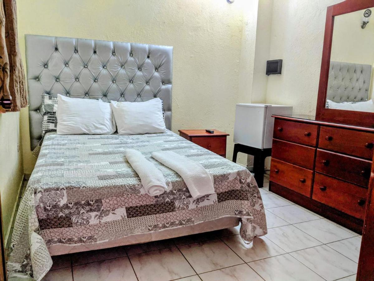 Hotel Aluge Санто-Доминго Экстерьер фото