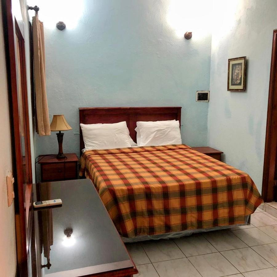 Hotel Aluge Санто-Доминго Экстерьер фото